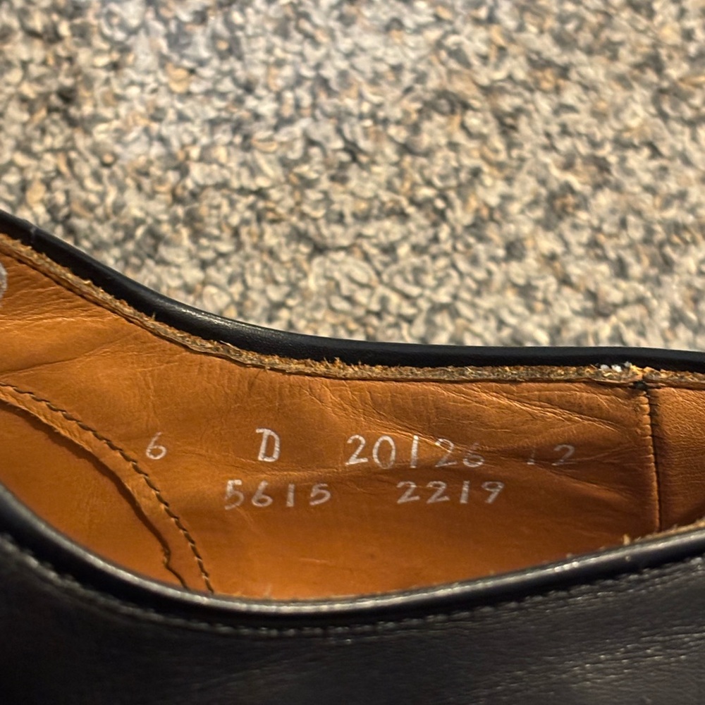Allen Edmonds Park Avenue Cap-toe Oxford Dress Shoe - Picture 15 of 16
